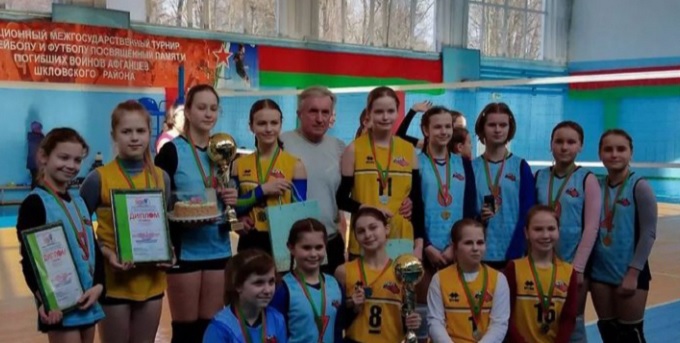 Турнир по волейболу среди девушек