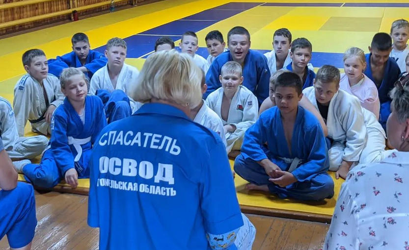 Встреча спортсменов-учащихся и работников Учреждения "Гомельская СДЮШОР профсоюзов по борьбе" с сотрудниками ОСВОД Гомельской области