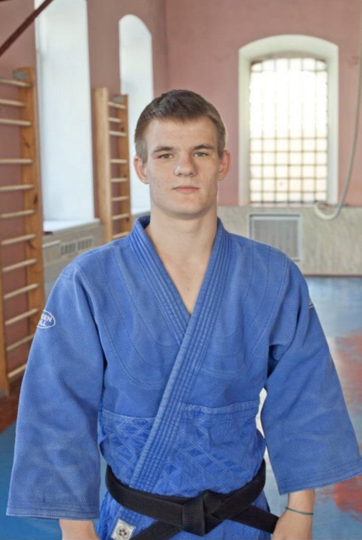 Суров Андрей Андреевич